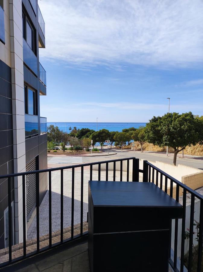 Primera Linea De Mar Con Piscina, Gimnasio Y Parking 2 Hab Y 2 Banos Villajoyosa Kültér fotó